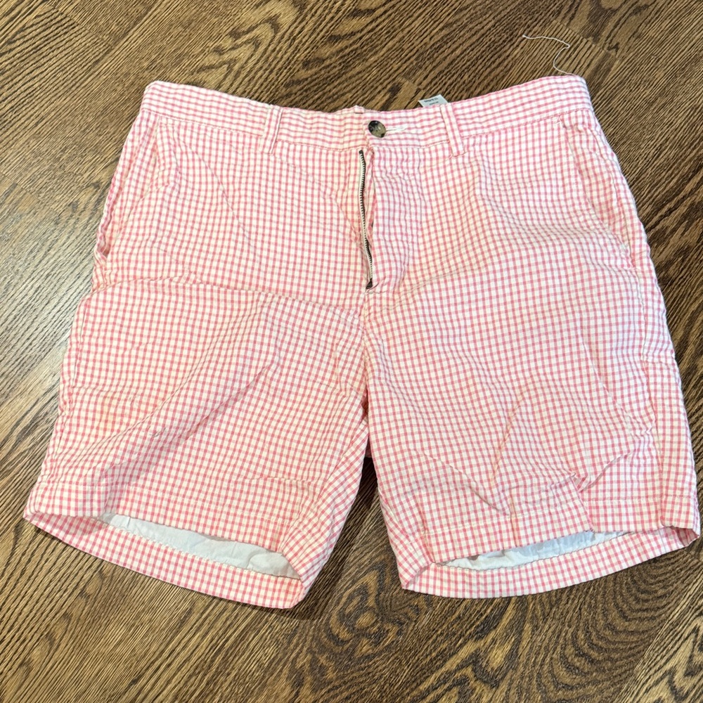 Pink Vineyard Vine Shorts
